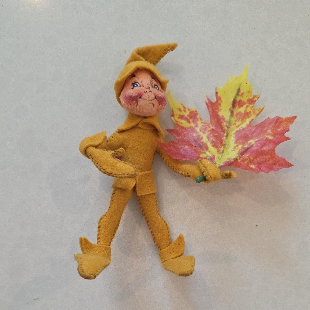 Annalee Fall Elf